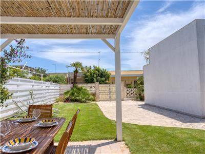 Apples House By Cala Salento Villa Torre Lapillo Bagian luar foto
